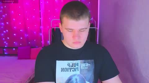 Snapshot of kittenmur chatting on 01/16/26, 07:34 Vlad online show from 01/16/26, 07:34