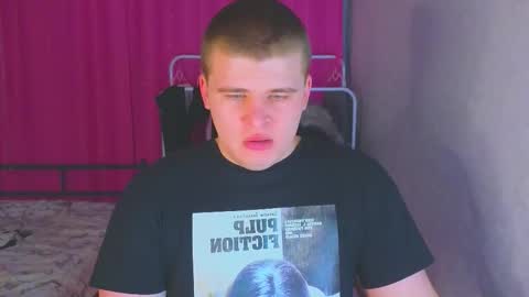 Snapshot of kittenmur chatting on 02/16/26, 07:32 Vlad online show from 02/16/26, 07:32