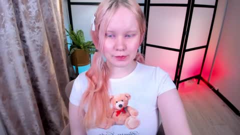 kittenxoann online show from 04/18/26, 05:39