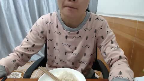 kitti_baby2x online show from 11/01/25, 02:13