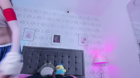 Snapshot of kitticam chatting on 05/13/26, 08:06 kumicatt online show from 05/13/26, 08:06
