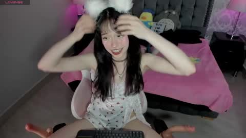 Snapshot of kitticam chatting on 05/19/26, 07:31 kumicatt online show from 05/19/26, 07:31