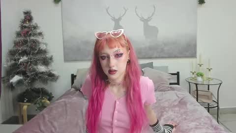 kitttywhisper online show from 02/11/26, 05:34