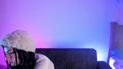 kitty__chs online show from 10/12/25, 12:37