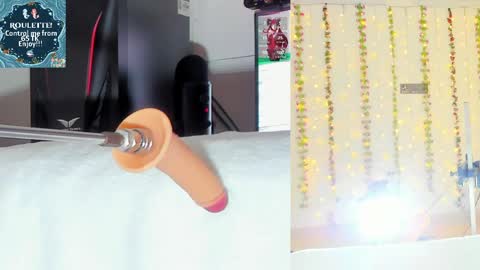 Snapshot of kitty__rosse__ chatting on 05/05/26, 10:01 Kitty online show from 05/05/26, 10:01