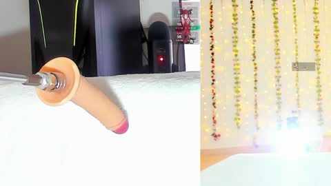 Snapshot of kitty__rosse__ chatting on 05/30/26, 10:01 Kitty online show from 05/30/26, 10:01