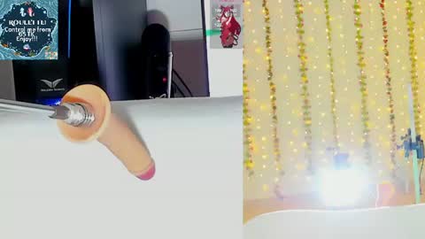Snapshot of kitty__rosse__ chatting on 06/12/26, 10:03 Kitty online show from 06/12/26, 10:03