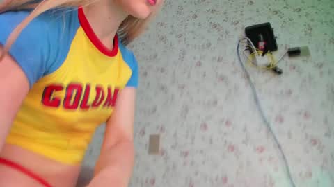 sophie online show from 01/14/26, 04:34