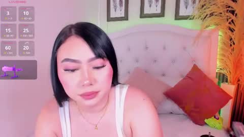 Snapshot of kitty_blueee chatting on 06/10/26, 03:29 kitty online show from 06/10/26, 03:29