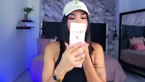 Snapshot of kitty_collins_ chatting on 06/12/26, 11:53 Kitty online show from 06/12/26, 11:53