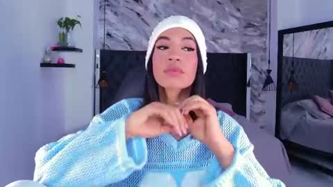 Snapshot of kitty_collins_ chatting on 06/23/26, 11:41 Kitty online show from 06/23/26, 11:41