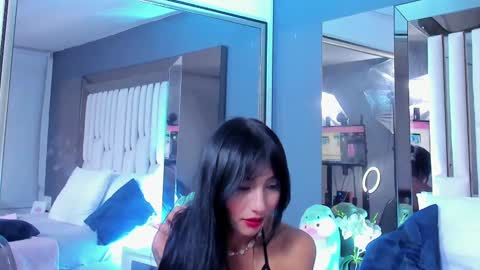 kitty online show from 02/18/25, 01:43