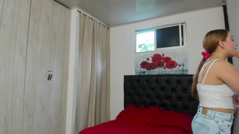 kitty_f00x online show from 06/21/26, 08:11