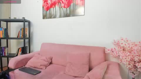 kitty_f00x online show from 06/30/26, 07:37