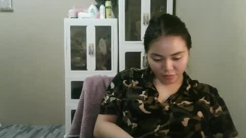kitty_fussy online show from 10/14/25, 03:46