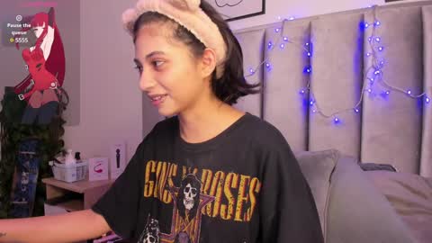 Camila online show from 01/28/25, 02:21