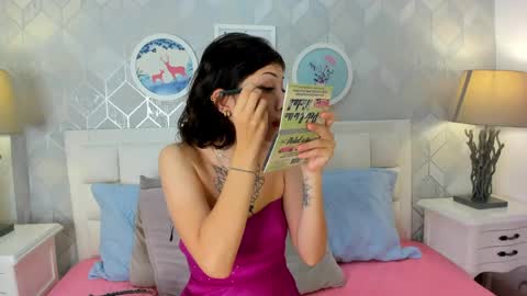 Snapshot of kitty_iris_ chatting on 04/15/26, 11:28 kitty iris online show from 04/15/26, 11:28