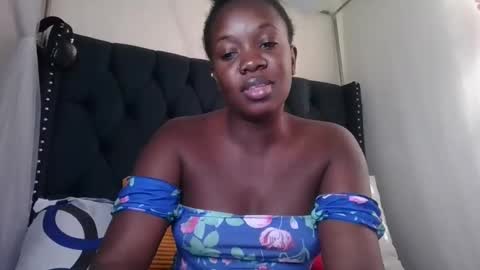 kitty_kerry online show from 04/01/26, 01:41