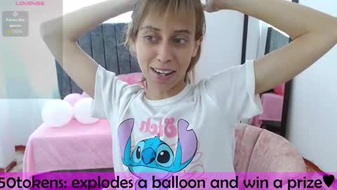 Snapshot of kitty_seducction chatting on 09/09/25, 07:35 Aleja online show from 09/09/25, 07:35