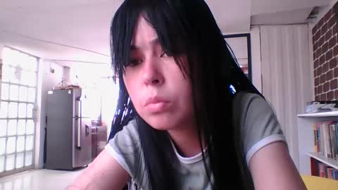 kitty_small69 online show from 12/19/25, 07:43