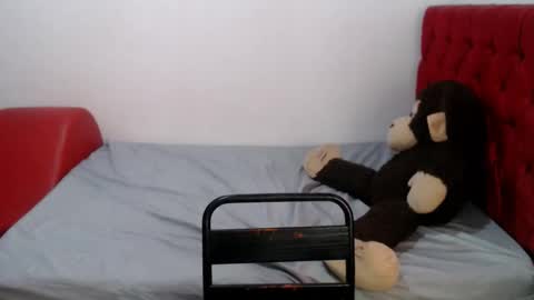 kitty_squirt28 online show from 02/27/26, 09:37