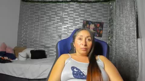 violet online show from 04/21/26, 04:30