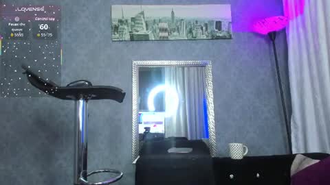 Snapshot of kitty_wichis chatting on 06/11/26, 06:33 Kendall Saray online show from 06/11/26, 06:33