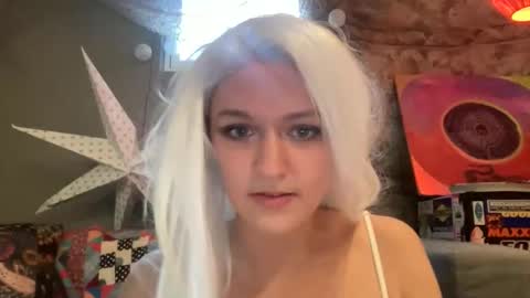 kittycat420710 online show from 04/25/26, 11:57