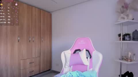 kitty online show from 06/20/26, 07:27