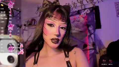 Snapshot of kittygoth_ chatting on 10/15/25, 07:47 Kitty Goth online show from 10/15/25, 07:47