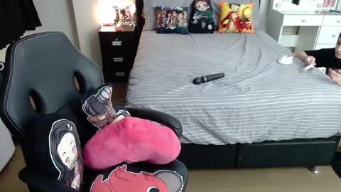 Snapshot of kittykat18x chatting on 01/11/25, 12:12 Isabel online show from 01/11/25, 12:12