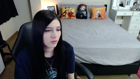 Snapshot of kittykat18x chatting on 03/03/25, 11:46 Isabel online show from 03/03/25, 11:46