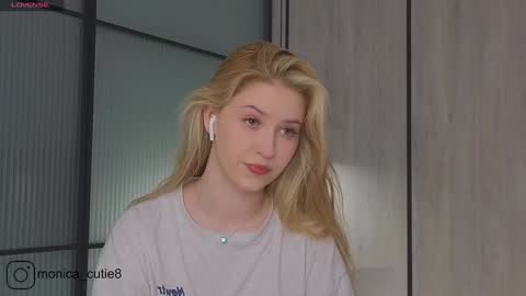Snapshot of kittyloffe chatting on 03/09/25, 04:38 Monika online show from 03/09/25, 04:38