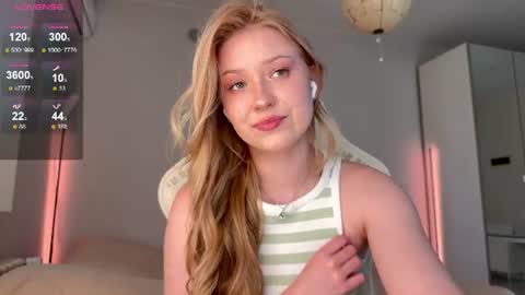 Snapshot of kittyloffe chatting on 06/14/26, 03:08 Monika online show from 06/14/26, 03:08