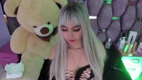 kittylovely  online show from 03/08/25, 12:11