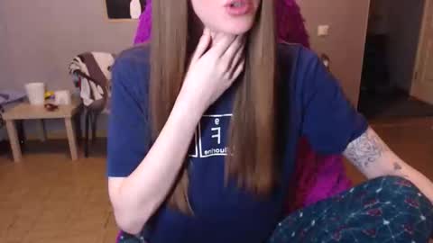 KittyloveMoon online show from 04/09/26, 08:25