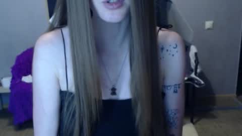Snapshot of kittylovemoon chatting on 07/14/26, 04:45 KittyloveMoon online show from 07/14/26, 04:45