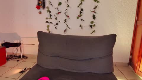 L          FOLLOW ME ON IG kittylu    online show from 01/18/25, 01:30