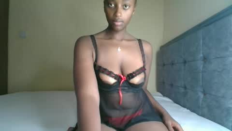 Kittypettite online show from 11/22/25, 11:31