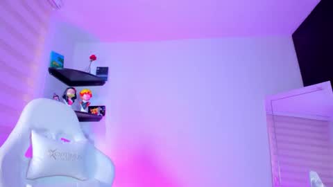 kitty online show from 11/21/25, 07:45