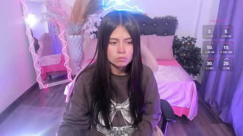 Kitty  online show from 12/19/24, 07:29