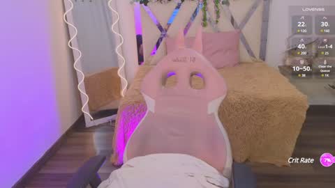 Kitty  online show from 01/11/25, 10:40