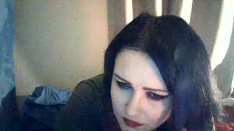 Snapshot of kittytats21 chatting on 06/15/26, 07:16 SummerT online show from 06/15/26, 07:16