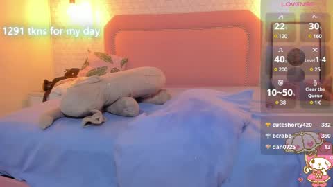  K I T T  Y  online show from 03/07/25, 08:33