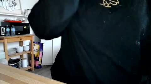 Kittyymaze online show from 03/31/26, 12:27