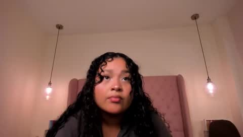 Kitty Hill online show from 11/21/25, 04:55