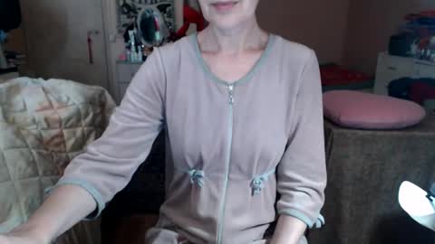 Snapshot of kiuminberry chatting on 06/07/26, 10:52 KiuminBerry online show from 06/07/26, 10:52