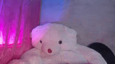 MARI -- ----   transmission forever today 10 pm time  colombia online show from 02/18/25, 04:05