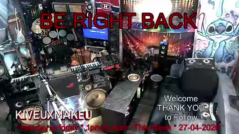 Snapshot of kiveuxmakeu chatting on 04/28/26, 03:28 kiveuxmakeu online show from 04/28/26, 03:28