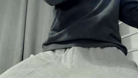 kiwibulge123 online show from 03/25/26, 07:58